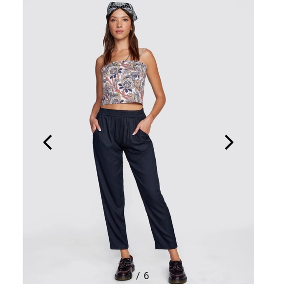 NWT RVCA Side Note Cami Top - Picture 12 of 12